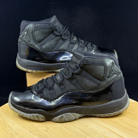 air jordan 11 retro size 9.5